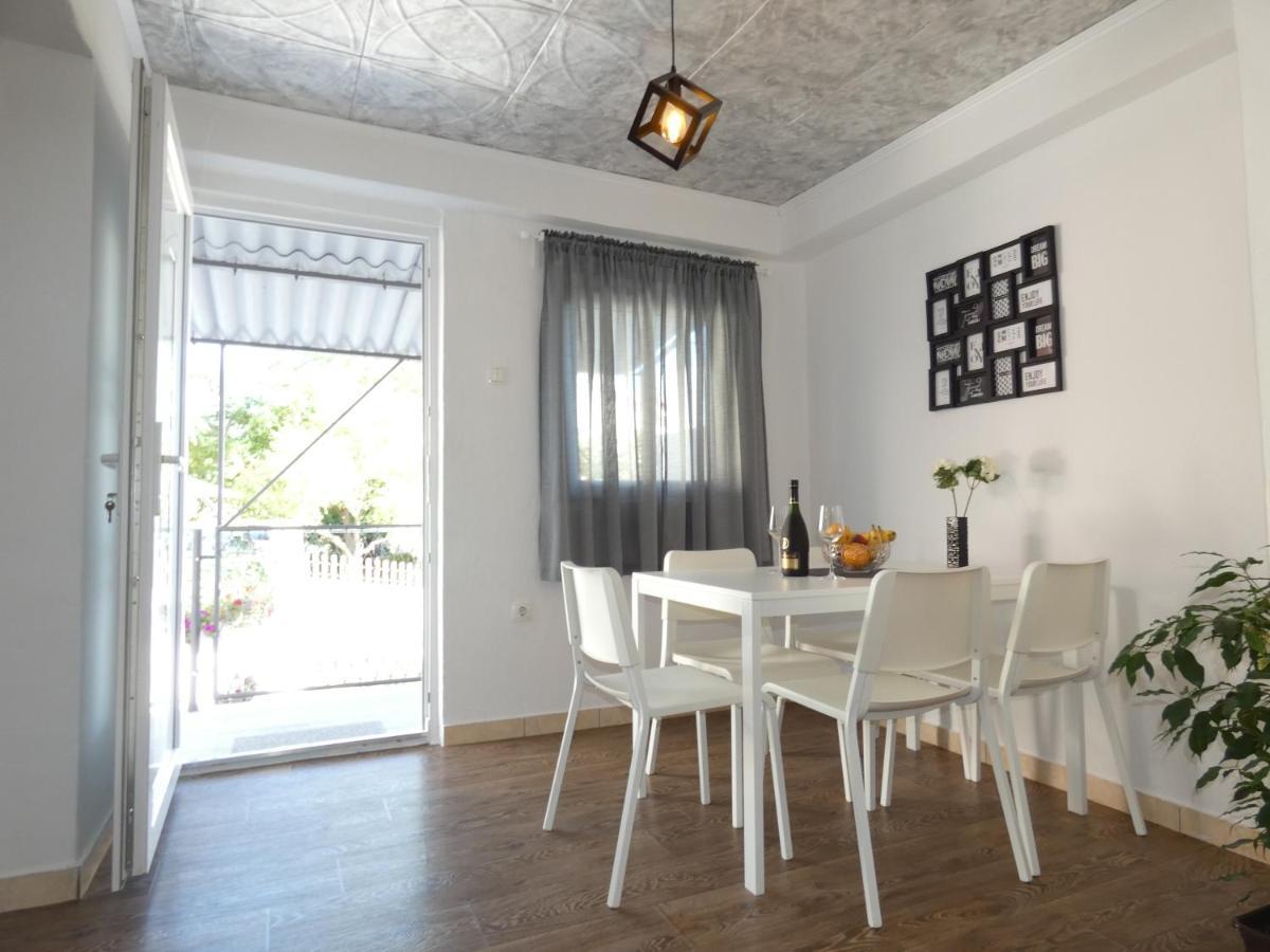 Holiday House Sia Jasenice  Zewnętrze zdjęcie